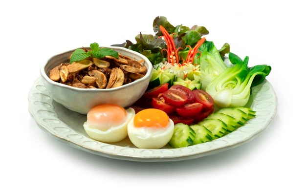 Balachaung Chilli Shrimps Dried Paste Burmese Style Served Vegetables Boiled Eggs Sideview_71919 1448