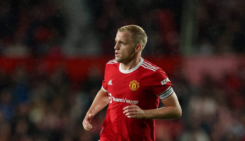 Van De Beek Manchester United Scaled E1627744651975 1024x592