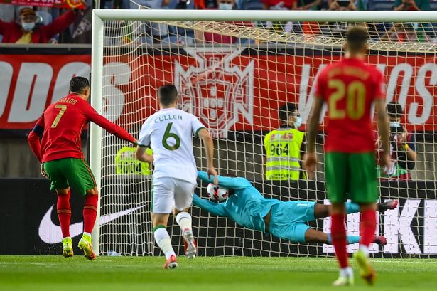 0_GettyImages Bazunu Ronaldo