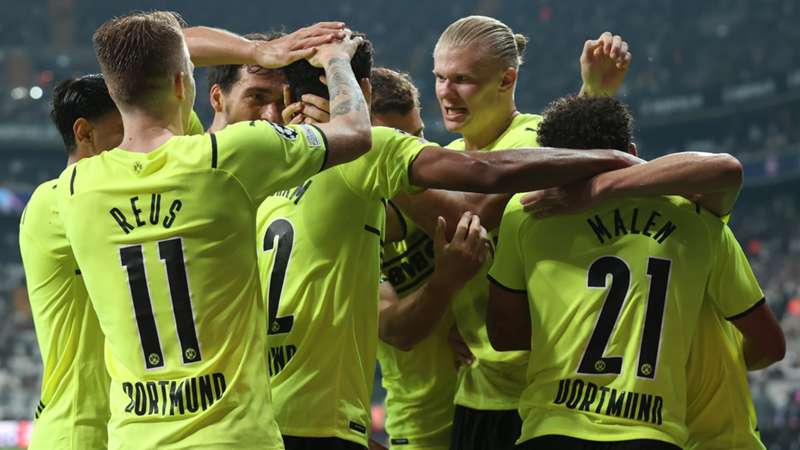 Borussia Dortmund Celebrate Erling Haaland Goal At Besiktas Champions League 2021 22_10ta0f8hsuubh1ahw8hk0yx4ta