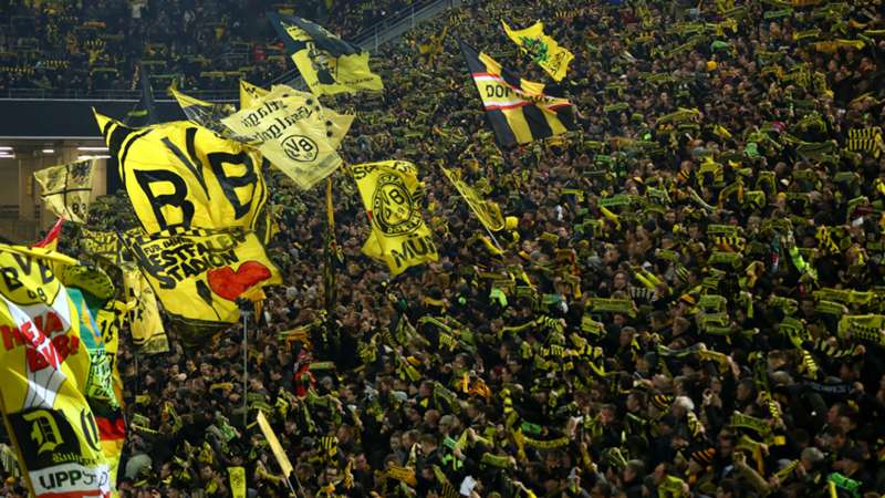 Borussia Dortmund Fans_ndgl5vsd1edgzwnr9y365vbx