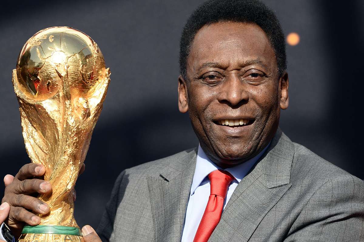 Pele World Cup Trophy 2014_fevqnmocvu5811d7upx7c3xn9