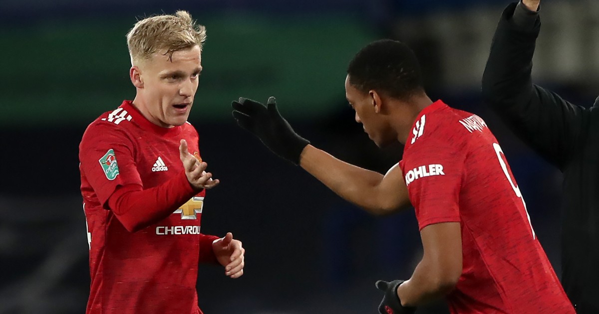 Donny Van De Beek Comes On As Substitute For Anthony Martial