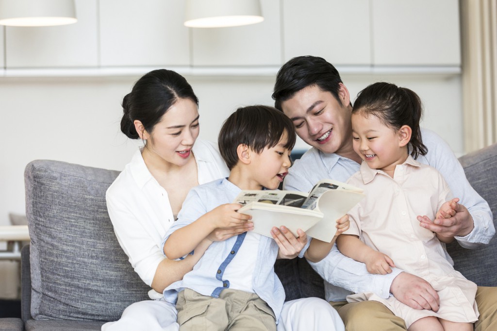 Parents With Children 1024x682