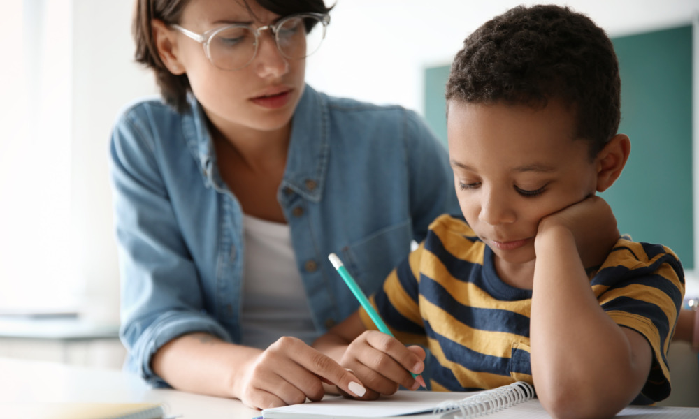 NEWS_2023.03.13_Tutoring_New Africa Shutterstock_1137950558 1000x600