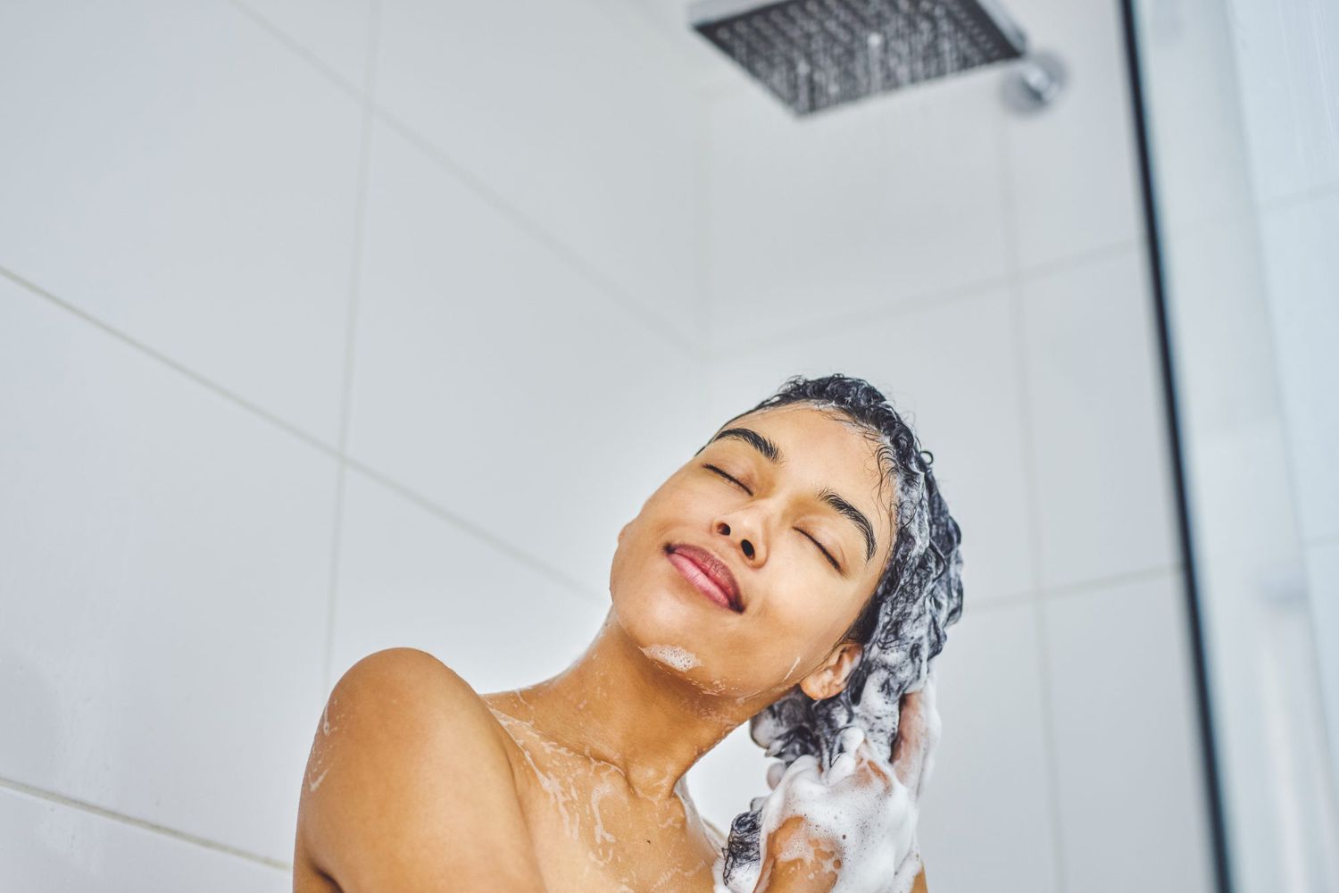 How Often Should You Wash Your Hair 1022 2000 40103fa92a78472ea22f1ad4e601579c