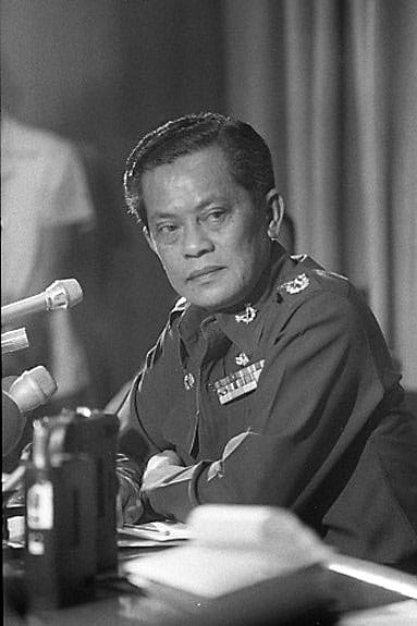 Kriangsak_Chomanan_1976